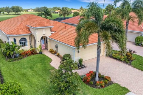 Villa ou maison à vendre à Nokomis, Floride: 2 chambres, 185.25 m2 № 2216107 - photo 2