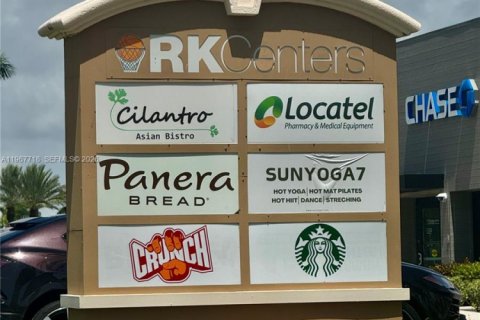 Condo in Hallandale Beach, Florida, 1 bedroom  № 2029742 - photo 26