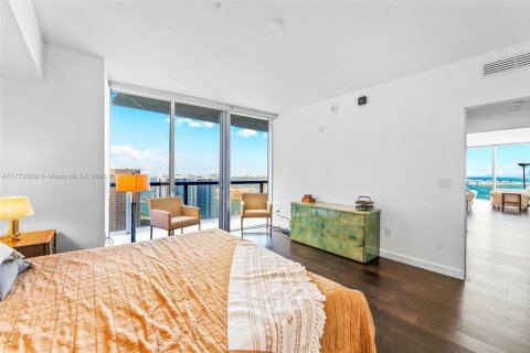 Купить кондоминиум в Майами, Флорида 2 спальни, 153.66м2, № 1692656 - фото 13