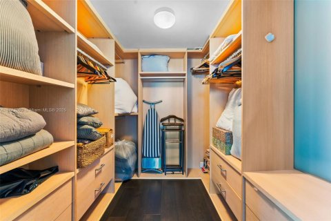 Купить кондоминиум в Майами, Флорида 2 спальни, 153.66м2, № 1692656 - фото 17