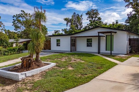 Casa en venta en Orlando, Florida, 4 dormitorios, 110.74 m2 № 1905999 - foto 2