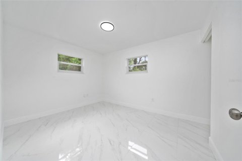 Casa en venta en Orlando, Florida, 4 dormitorios, 110.74 m2 № 1905999 - foto 18