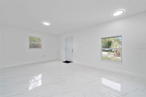 Casa en venta en Orlando, Florida, 4 dormitorios, 110.74 m2 № 1905999 - foto 20