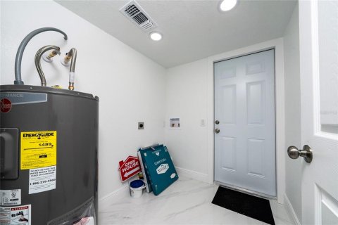 Casa en venta en Orlando, Florida, 4 dormitorios, 110.74 m2 № 1905999 - foto 21