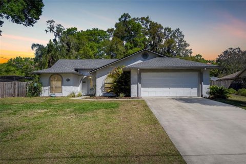 Casa en venta en Orange City, Florida, 3 dormitorios, 173.82 m2 № 1613106 - foto 1