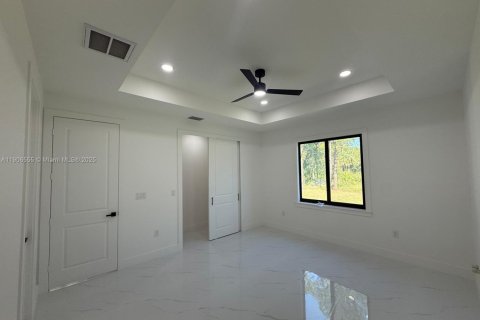 Villa ou maison à vendre à Lehigh Acres, Floride: 3 chambres № 1957105 - photo 11