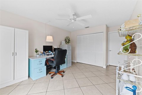 House in Clearwater, Florida 3 bedrooms, 136.1 sq.m. № 1598514 - photo 21