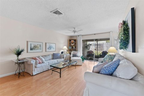 House in Clearwater, Florida 3 bedrooms, 136.1 sq.m. № 1598514 - photo 5