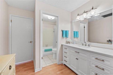 House in Clearwater, Florida 3 bedrooms, 136.1 sq.m. № 1598514 - photo 14