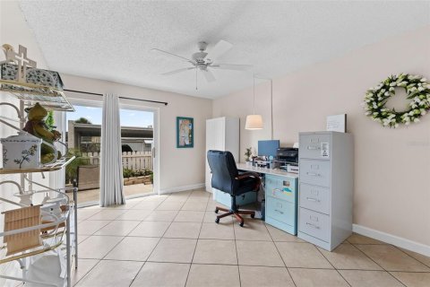 House in Clearwater, Florida 3 bedrooms, 136.1 sq.m. № 1598514 - photo 20