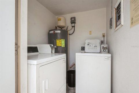 Condominio en venta en Clearwater, Florida, 2 dormitorios, 76.92 m2 № 1650765 - foto 28