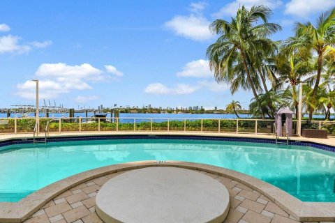 Copropriété à vendre à Miami Beach, Floride: 3 chambres, 110.65 m2 № 1948020 - photo 24