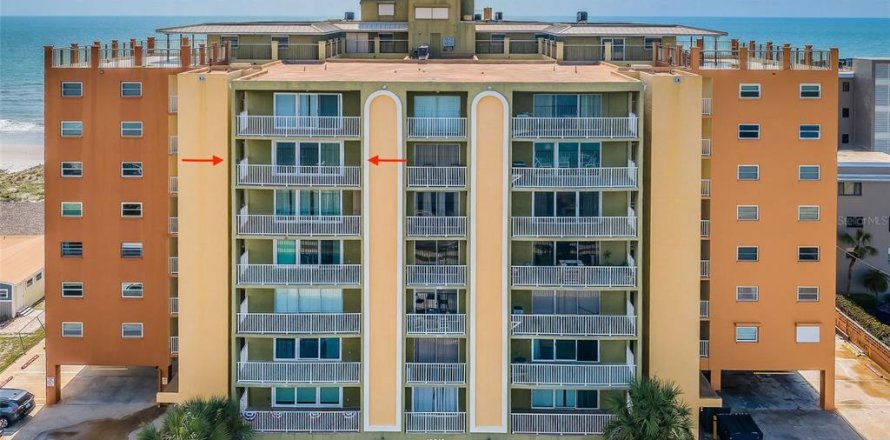Condo in Indian Shores, Florida, 2 bedrooms № 2222484