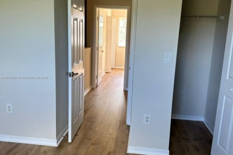 Casa en alquiler en Tamarac, Florida, 2 dormitorios, 107.3 m2 № 1968965 - foto 6