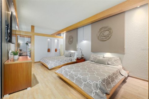 Condo in Palm Coast, Florida, 2 bedrooms  № 1733498 - photo 11