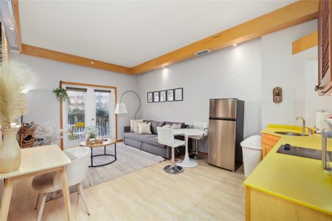 Condo in Palm Coast, Florida, 2 bedrooms  № 1733498 - photo 13