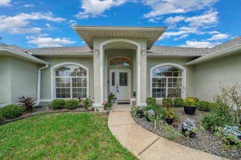 Villa ou maison à Ocala, Floride 3 chambres, 193.52 m2 № 2424094