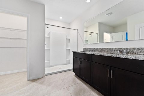 Casa en alquiler en Kissimmee, Florida, 4 dormitorios, 171.5 m2 № 1902358 - foto 12