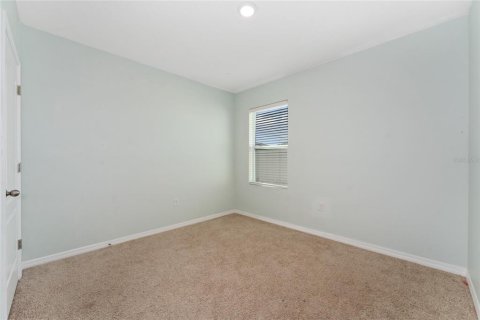 Casa en alquiler en Kissimmee, Florida, 4 dormitorios, 171.5 m2 № 1902358 - foto 19