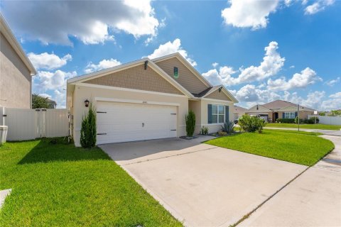 House in Kissimmee, Florida 4 bedrooms, 171.5 sq.m. № 1902358 - photo 4
