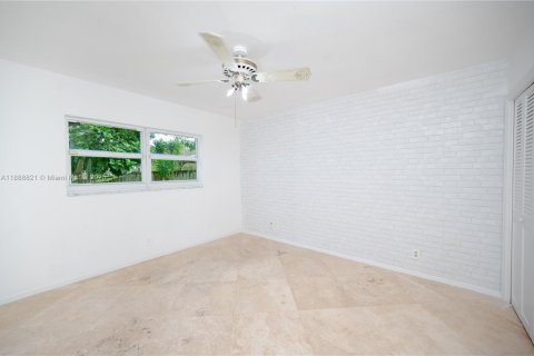 Villa ou maison à louer à Plantation, Floride: 4 chambres, 249.26 m2 № 1942661 - photo 17