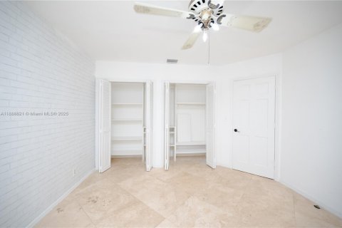 Villa ou maison à louer à Plantation, Floride: 4 chambres, 249.26 m2 № 1942661 - photo 5