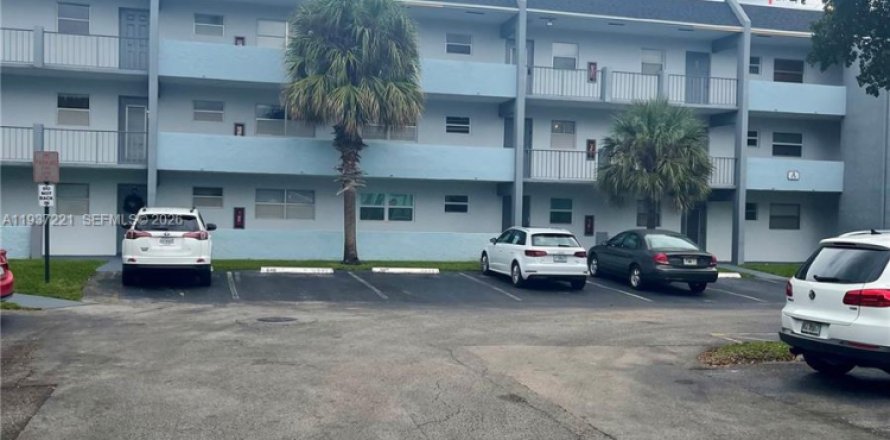 Condo à Tamarac, Floride, 2 chambres  № 1995064