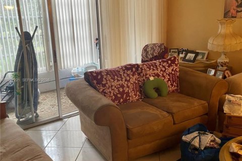 Copropriété à vendre à Tamarac, Floride: 2 chambres, 95.22 m2 № 1995064 - photo 14