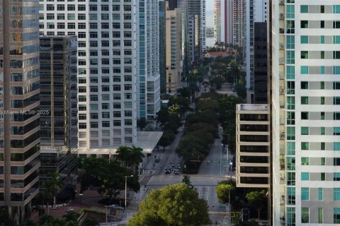 Condominio en venta en Miami, Florida, 2 dormitorios, 191.56 m2 № 1888823 - foto 4