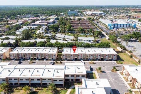 Condo in Kissimmee, Florida, 3 bedrooms  № 1353628 - photo 13