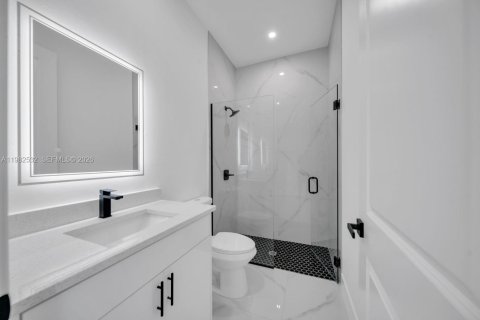 Casa en venta en Lehigh Acres, Florida, 3 dormitorios, 98.2 m2 № 2080392 - foto 24