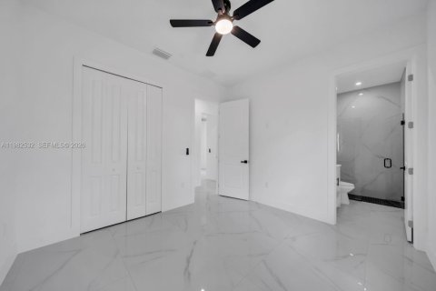 Casa en venta en Lehigh Acres, Florida, 3 dormitorios, 98.2 m2 № 2080392 - foto 23