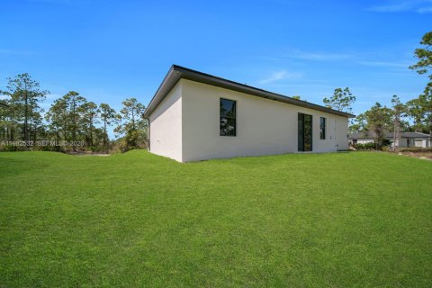 Casa en venta en Lehigh Acres, Florida, 3 dormitorios, 98.2 m2 № 2080392 - foto 27