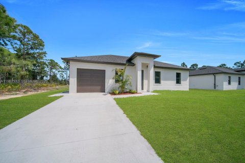 Casa en venta en Lehigh Acres, Florida, 3 dormitorios, 98.2 m2 № 2080392 - foto 3