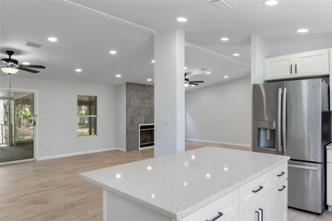 Villa ou maison à vendre à Spring Hill, Floride: 4 chambres, 228.91 m2 № 1868954 - photo 14