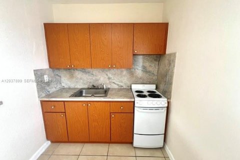 Снять в аренду квартиру в Майами, Флорида № 2155045 - фото 2