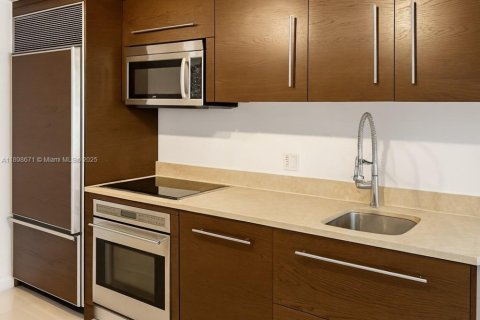 Copropriété à louer à Miami, Floride: 55.56 m2 № 1953126 - photo 1
