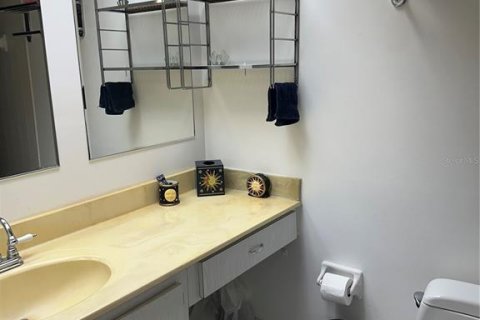 Copropriété à vendre à Saint Petersburg, Floride: 1 chambre, 76.64 m2 № 2148998 - photo 8