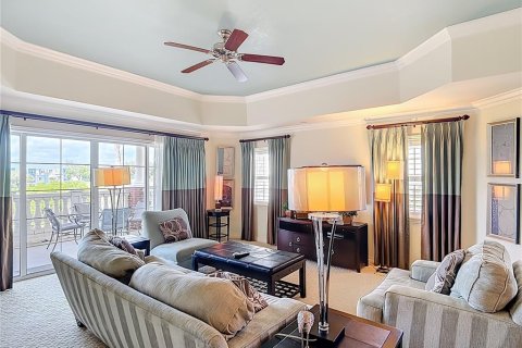 Condo in Four Corners, Florida, 3 bedrooms № 2218470 - photo 6