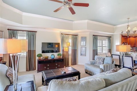 Condo in Four Corners, Florida, 3 bedrooms № 2218470 - photo 8