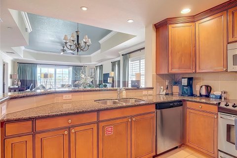 Condo in Four Corners, Florida, 3 bedrooms № 2218470 - photo 13