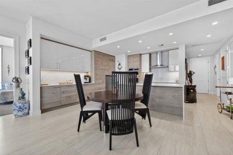 Copropriété à vendre à Saint Petersburg, Floride: 2 chambres, 154.5 m2 № 2212222 - photo 6