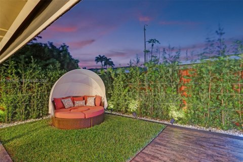 Casa en venta en Surfside, Florida, 5 dormitorios, 214.88 m2 № 2053766 - foto 6