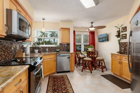 Copropriété à vendre à Saint Petersburg, Floride: 2 chambres, 99.87 m2 № 2415275 - photo 13
