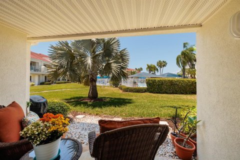 Copropriété à vendre à Saint Petersburg, Floride: 2 chambres, 99.87 m2 № 2415275 - photo 18