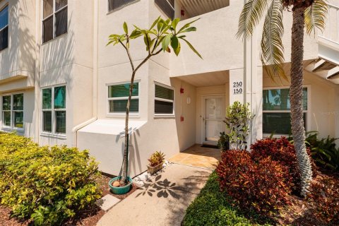 Copropriété à vendre à Saint Petersburg, Floride: 2 chambres, 99.87 m2 № 2415275 - photo 10