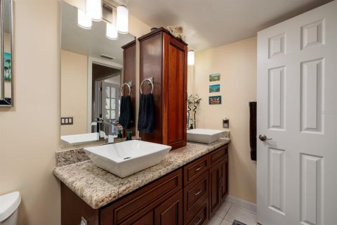 Copropriété à vendre à Saint Petersburg, Floride: 2 chambres, 99.87 m2 № 2415275 - photo 23