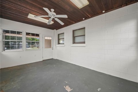House in Winter Haven, Florida 4 bedrooms, 205.5 sq.m. № 1901099 - photo 27