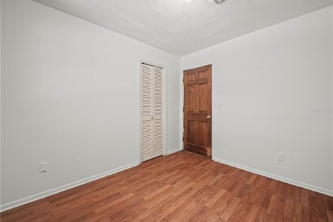 House in Winter Haven, Florida 4 bedrooms, 205.5 sq.m. № 1901099 - photo 19