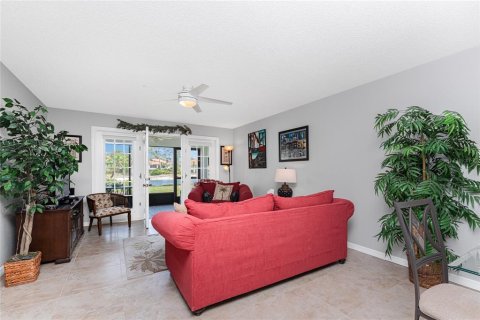 Condo in Englewood, Florida, 2 bedrooms  № 2216905 - photo 22